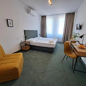 legie.praguehotelsweb.com/